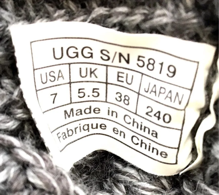 UGG Women's Classic Cardy 5819 Gray Round Toe Mid-Calf Sock Boots - Size 7